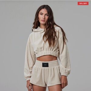 Women’s Talentless Medium Terry Cloth Cropped Hoodie in Bone new with tags